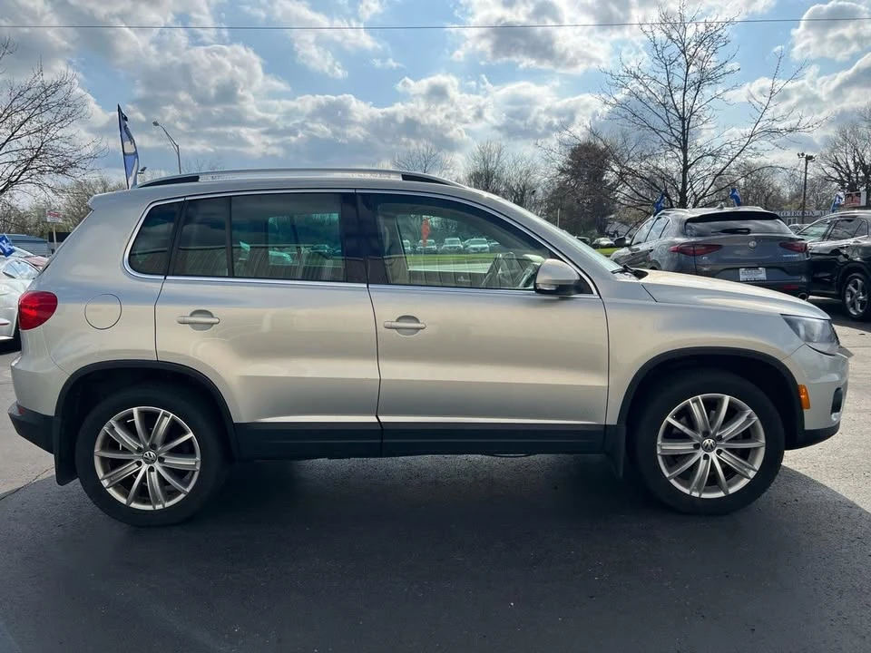 2013 Volkswagen Tiguan - Image 6 of 19
