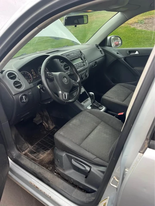 2013 Volkswagen Tiguan - Image 8 of 9