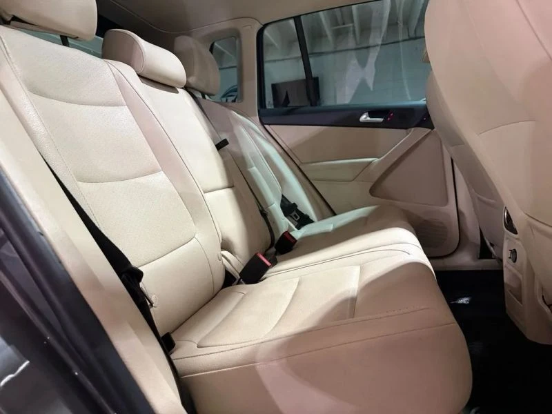 2013 Volkswagen Tiguan - Image 11 of 12