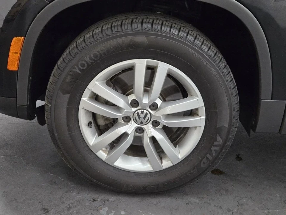 2013 Volkswagen Tiguan - Image 3 of 20