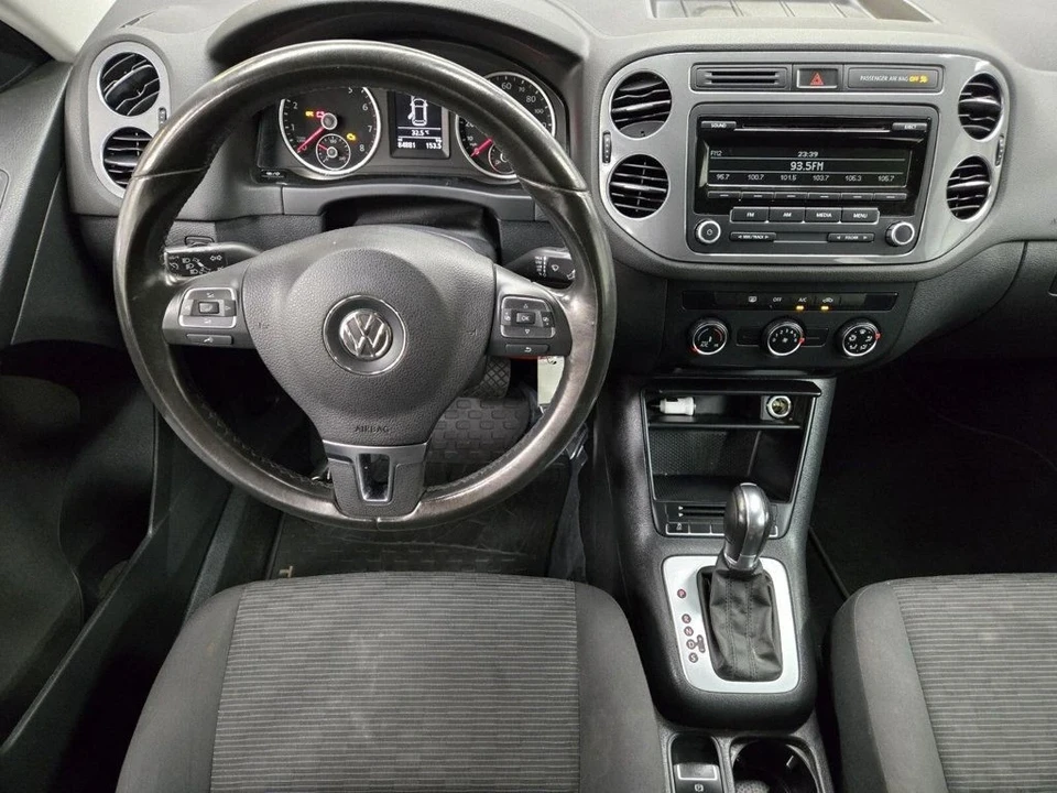 2013 Volkswagen Tiguan - Image 7 of 20