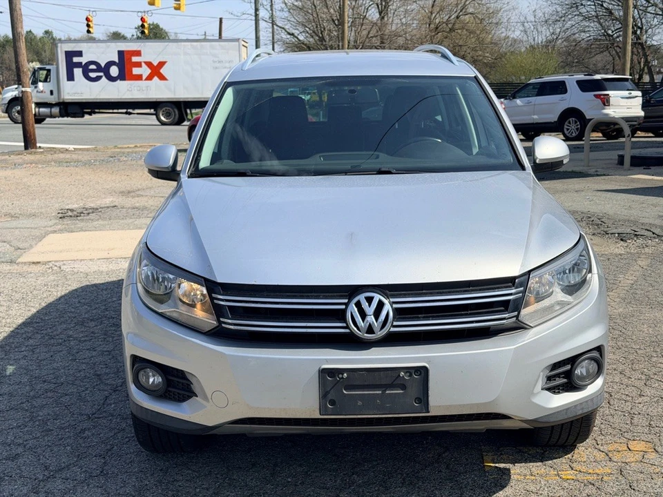 2013 Volkswagen Tiguan - Image 2 of 16