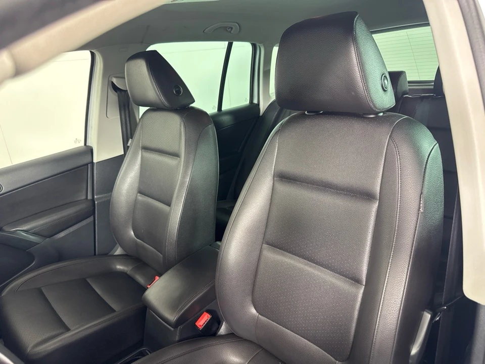 2013 Volkswagen Tiguan - Image 12 of 12