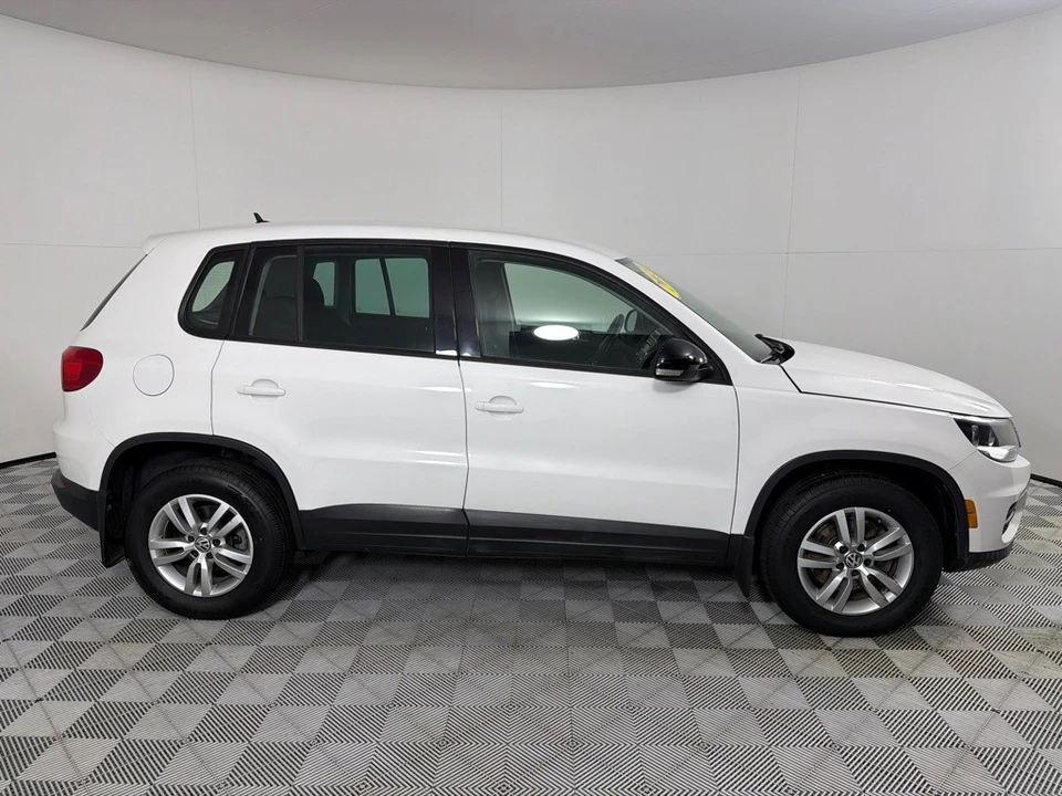 2013 Volkswagen Tiguan - Image 4 of 21