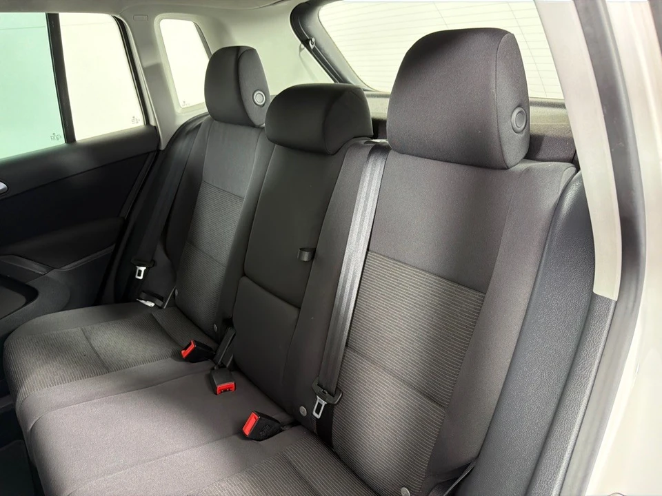 2013 Volkswagen Tiguan - Image 18 of 21