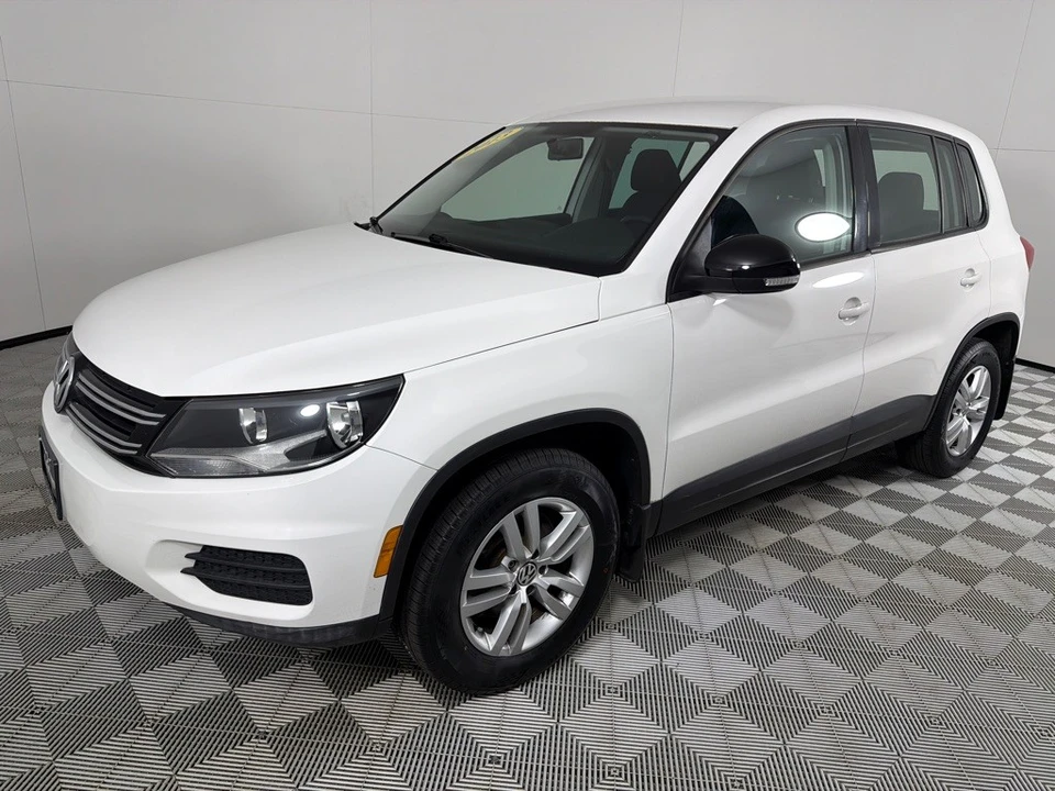 2013 Volkswagen Tiguan - Image 8 of 21
