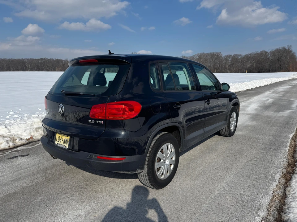 2013 Volkswagen Tiguan - Image 8 of 31