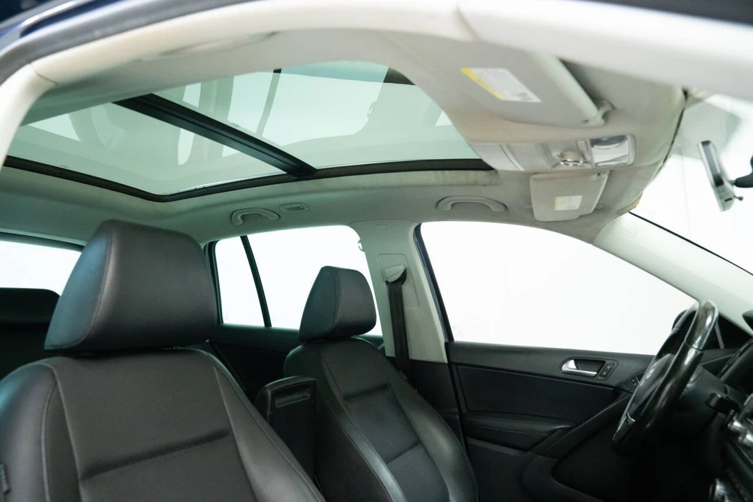 2013 Volkswagen Tiguan - Image 18 of 21