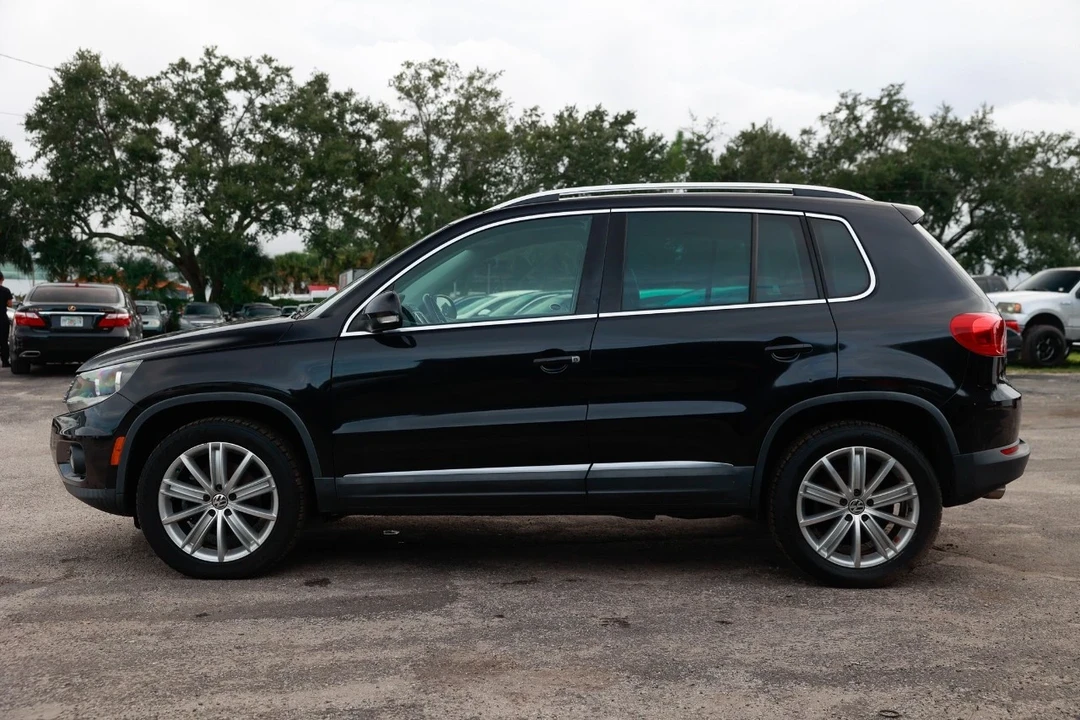 2013 Volkswagen Tiguan - Image 3 of 12