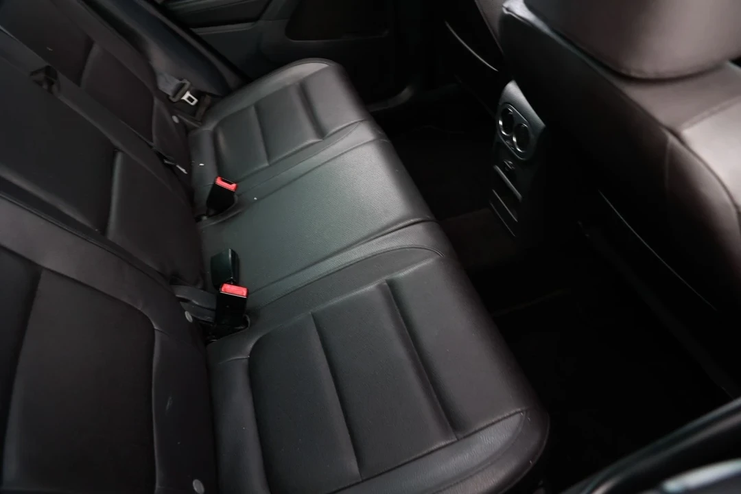 2013 Volkswagen Tiguan - Image 12 of 12
