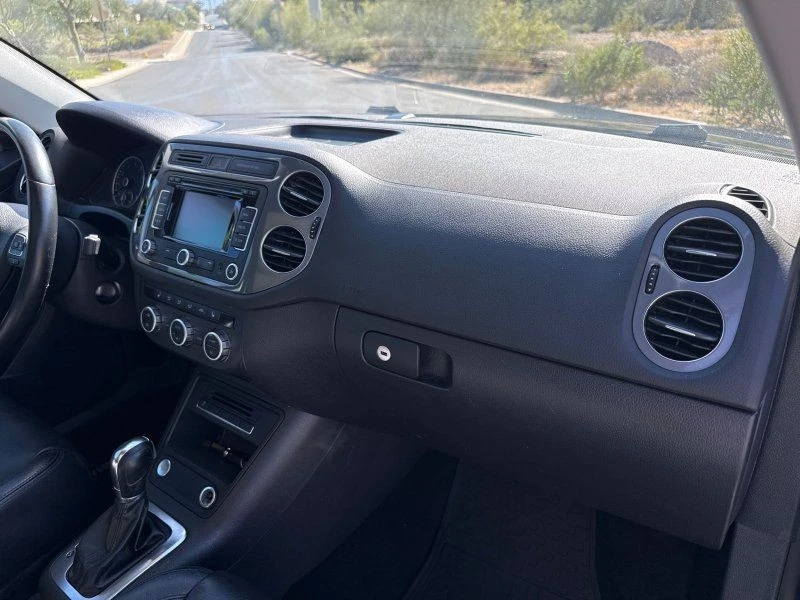 2013 Volkswagen Tiguan - Image 21 of 21