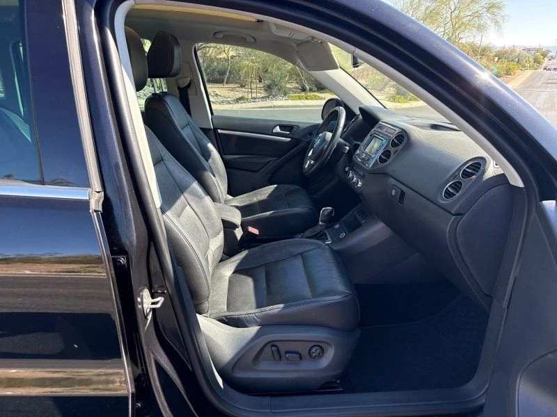 2013 Volkswagen Tiguan - Image 20 of 21
