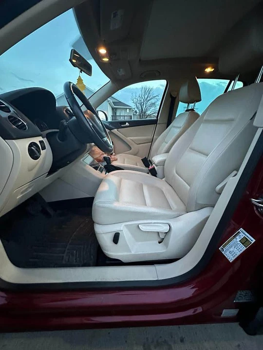 2013 Volkswagen Tiguan - Image 3 of 4