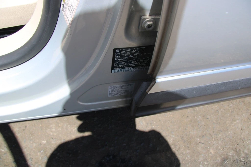 2013 Volkswagen Tiguan - Image 12 of 21