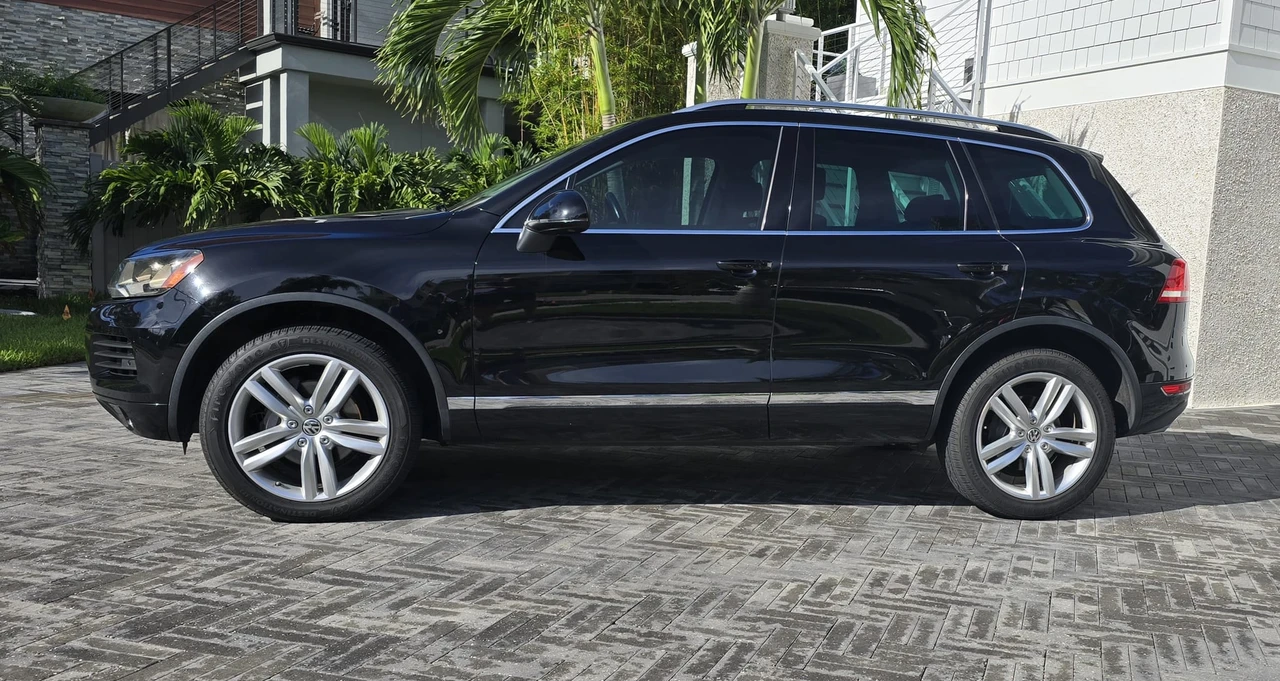 2013 Volkswagen Touareg - Image 15 of 31