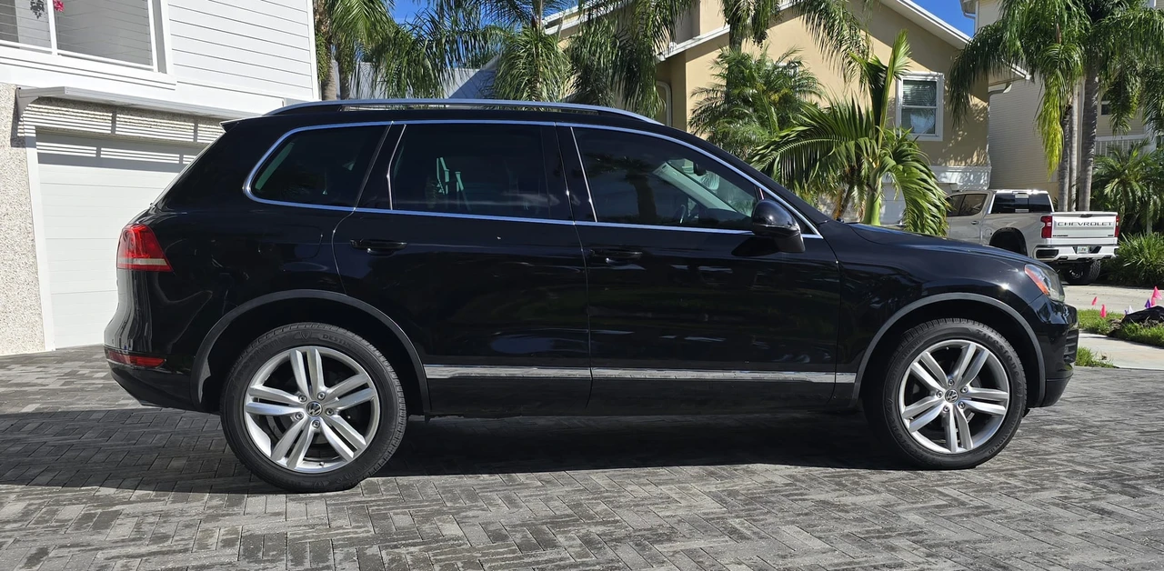 2013 Volkswagen Touareg - Image 23 of 31