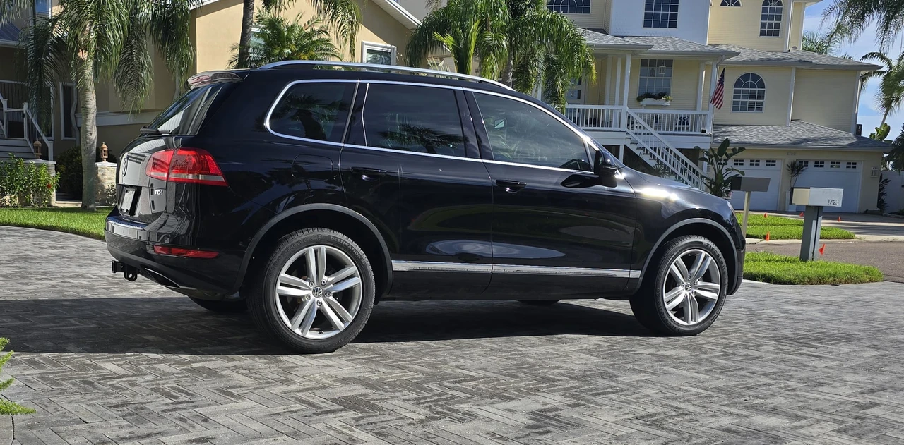 2013 Volkswagen Touareg - Image 21 of 31