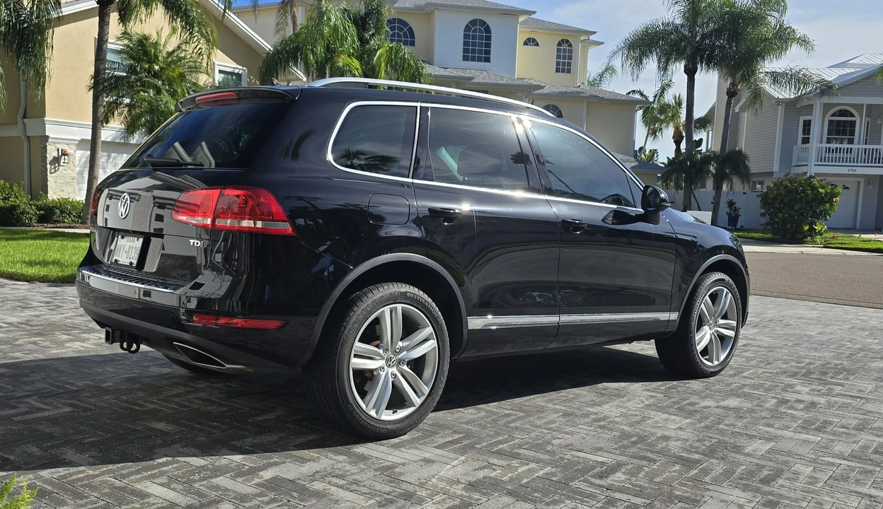 2013 Volkswagen Touareg - Image 20 of 31