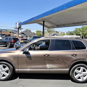 2013 Volkswagen Touareg TDI Lux