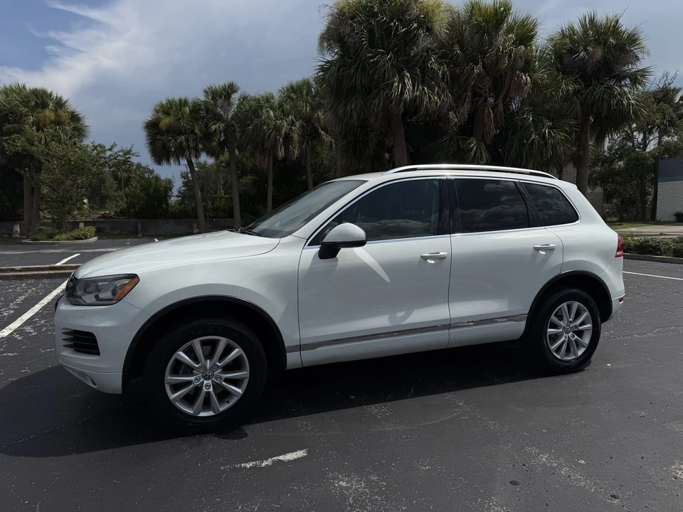 2013 Volkswagen Touareg - Image 5 of 31