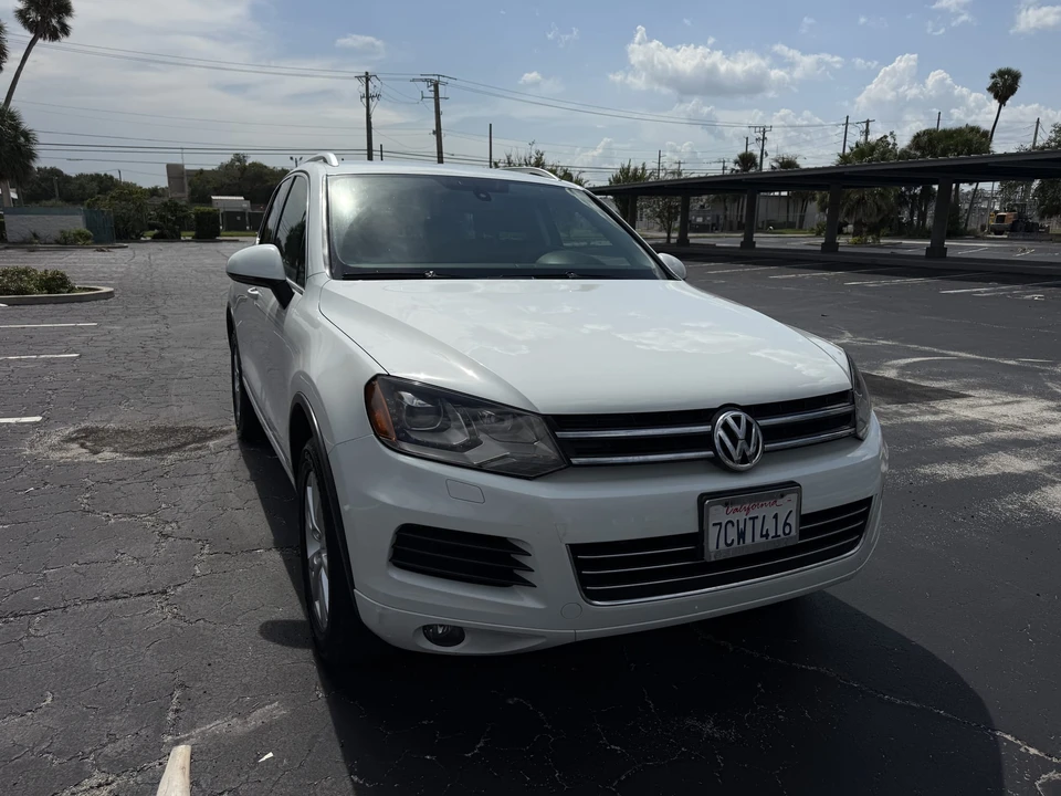 2013 Volkswagen Touareg - Image 30 of 31