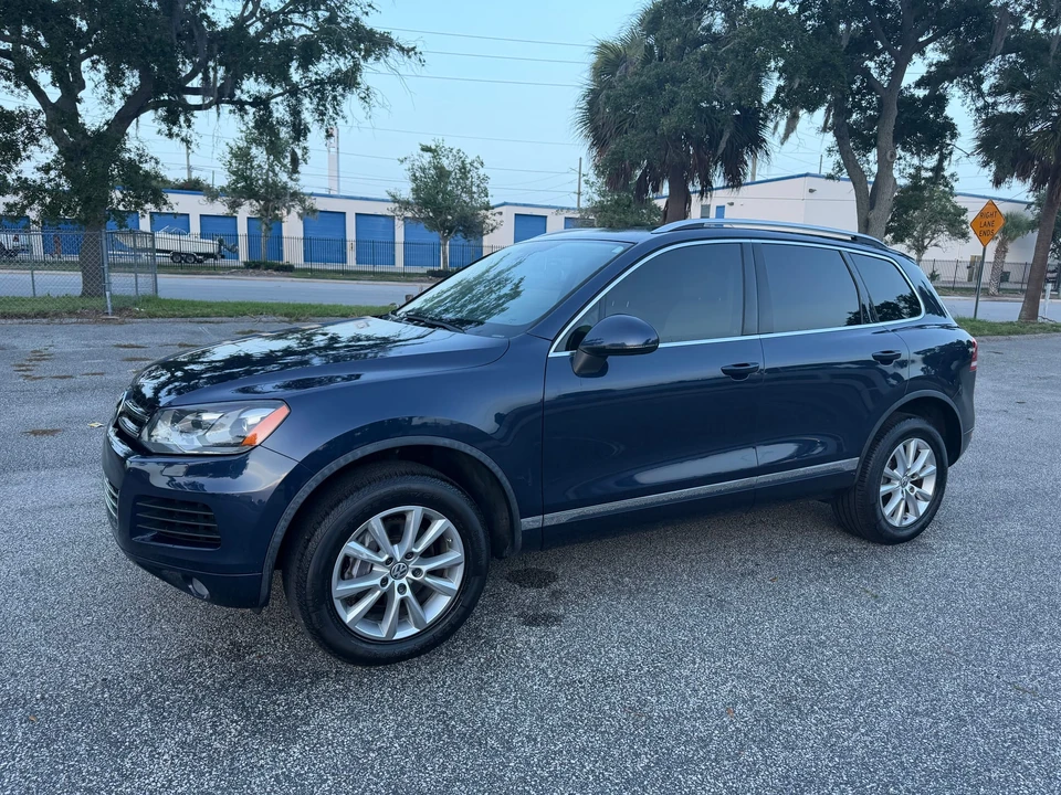 2013 Volkswagen Touareg - Image 7 of 31