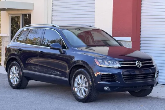 2013 Volkswagen Touareg Sport VR6
