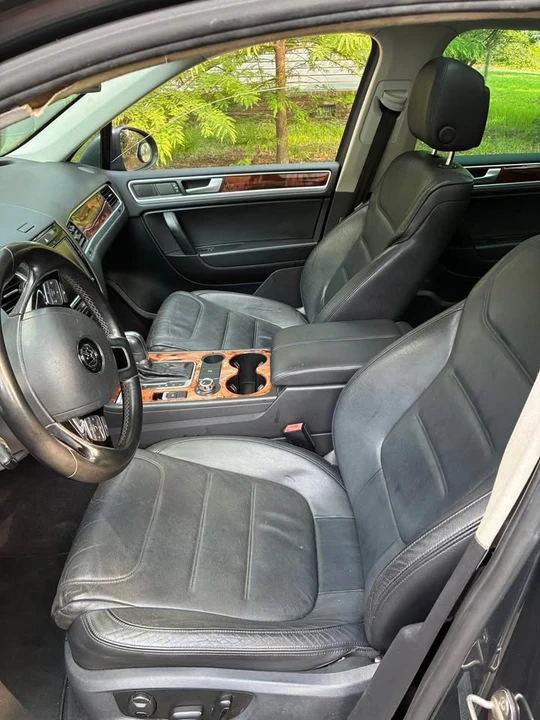 2013 Volkswagen Touareg - Image 10 of 19
