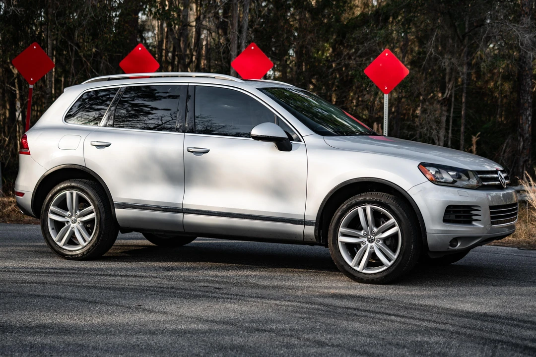 2013 Volkswagen Touareg - Image 16 of 31