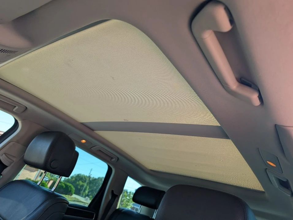 2013 Volkswagen Touareg - Image 15 of 21