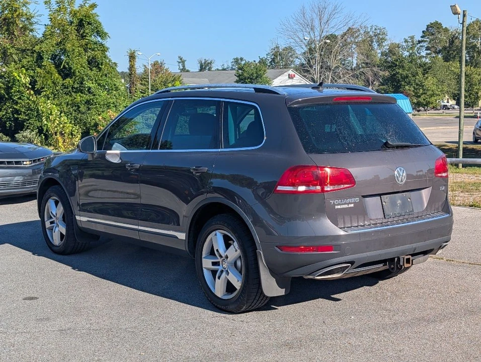 2013 Volkswagen Touareg - Image 7 of 21