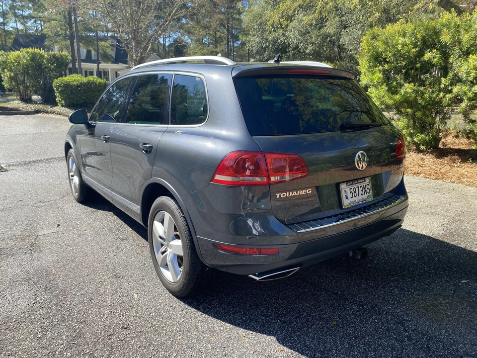 2013 Volkswagen Touareg - Image 17 of 31