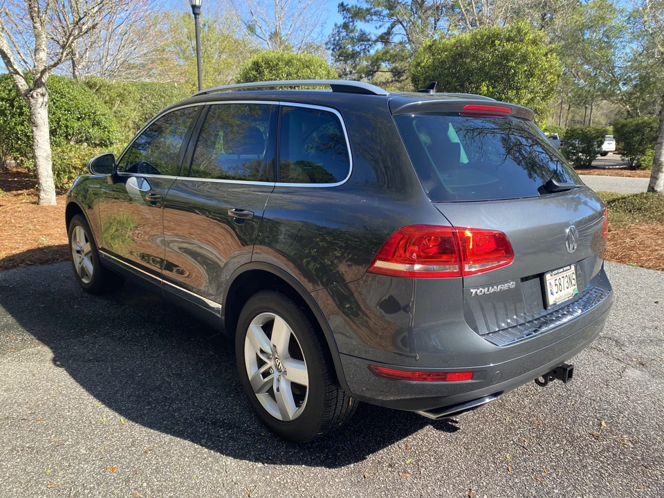 2013 Volkswagen Touareg - Image 16 of 31