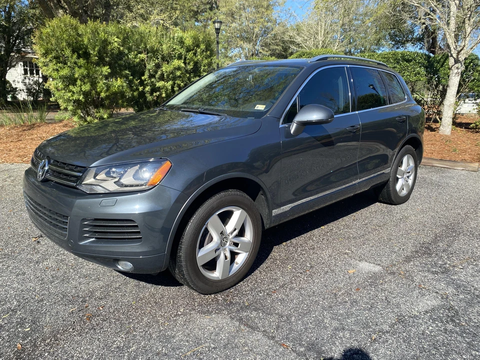 2013 Volkswagen Touareg - Image 11 of 31