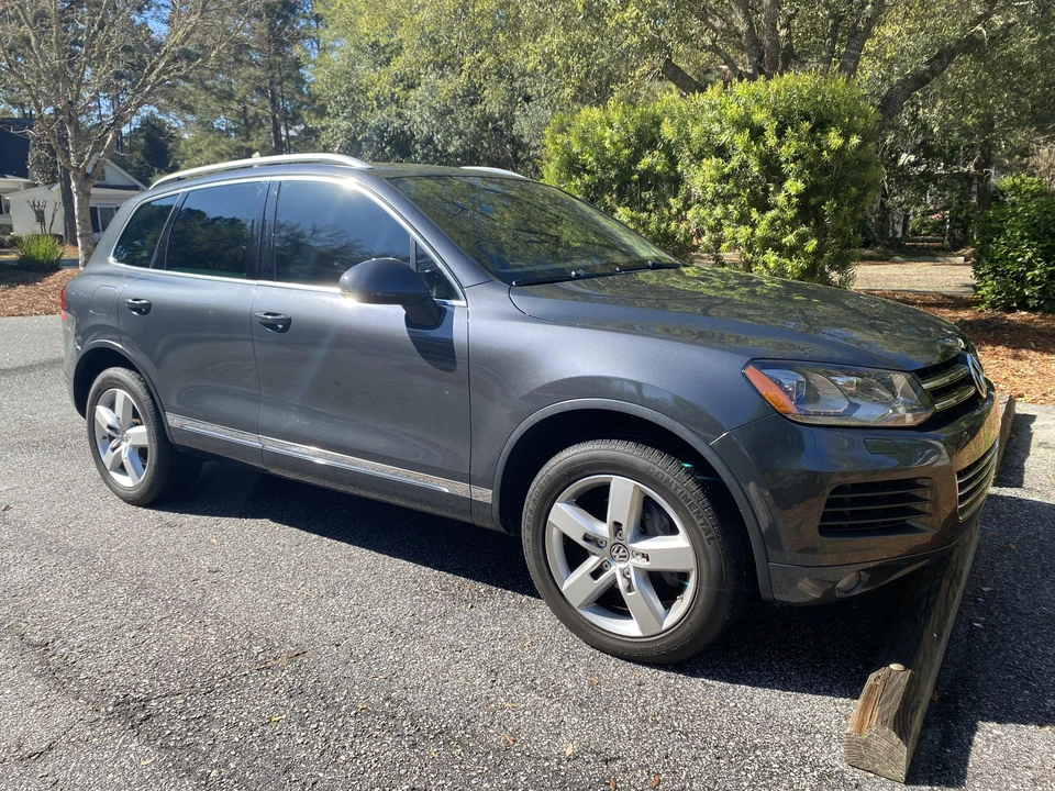 2013 Volkswagen Touareg - Image 25 of 31