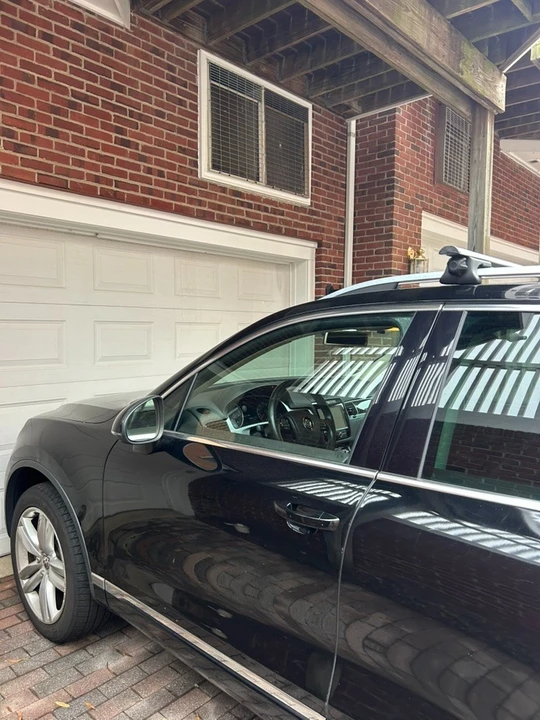 2013 Volkswagen Touareg - Image 11 of 15
