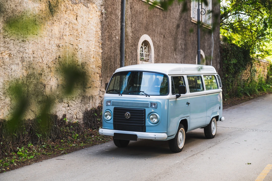 2013 Volkswagen Bay-Window Bus - Image 10 of 31