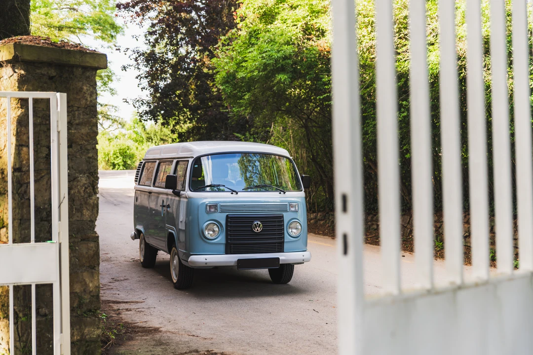 2013 Volkswagen Bay-Window Bus - Image 11 of 31
