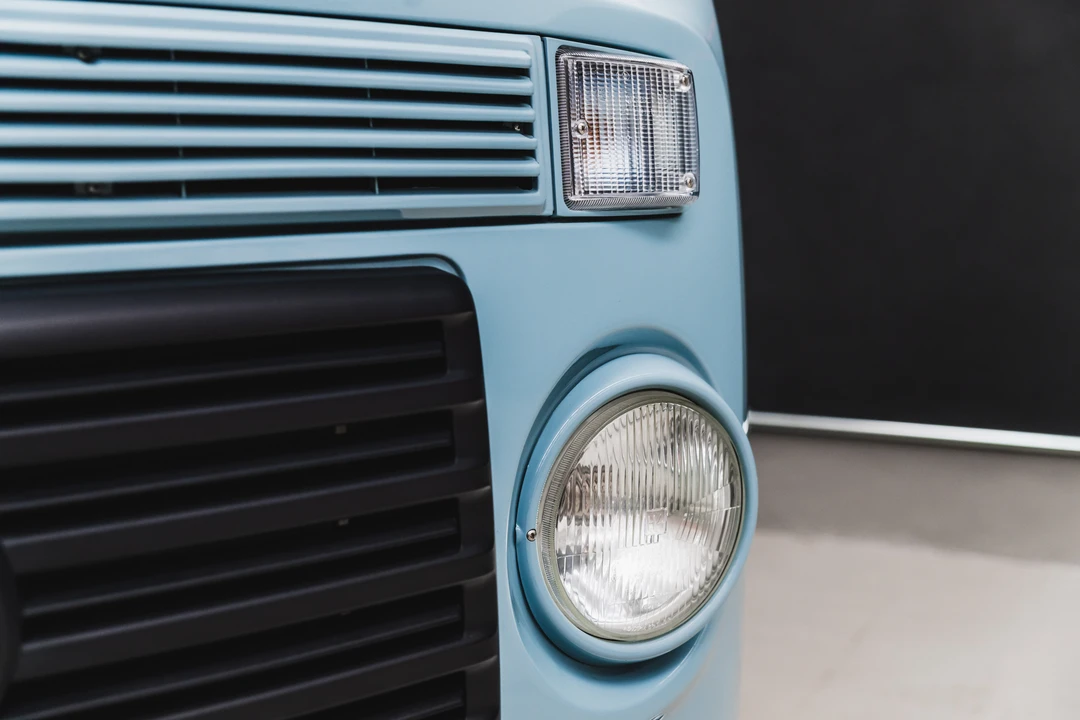 2013 Volkswagen Bay-Window Bus - Image 28 of 31