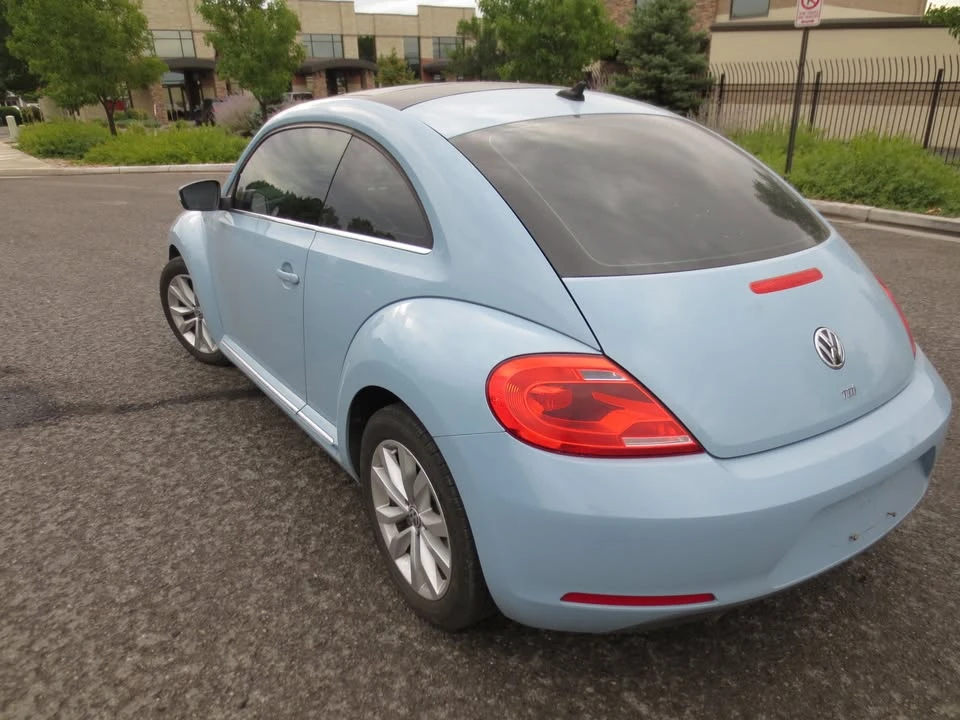 2013 Volkswagen A5 Beetle - Image 6 of 13