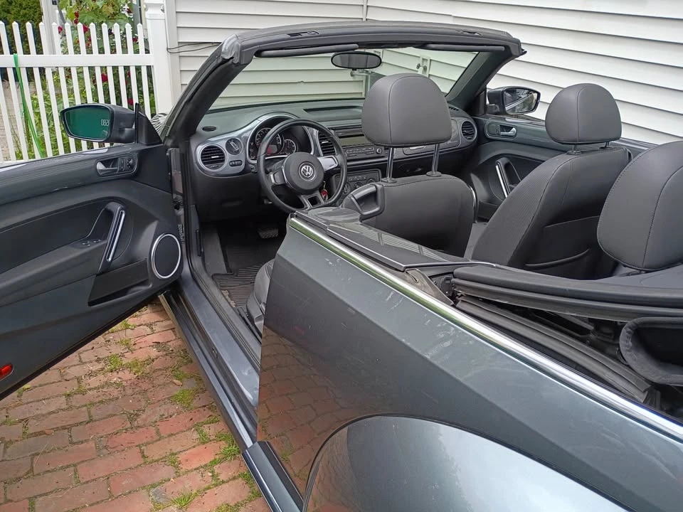2013 Volkswagen A5 Beetle - Image 11 of 12