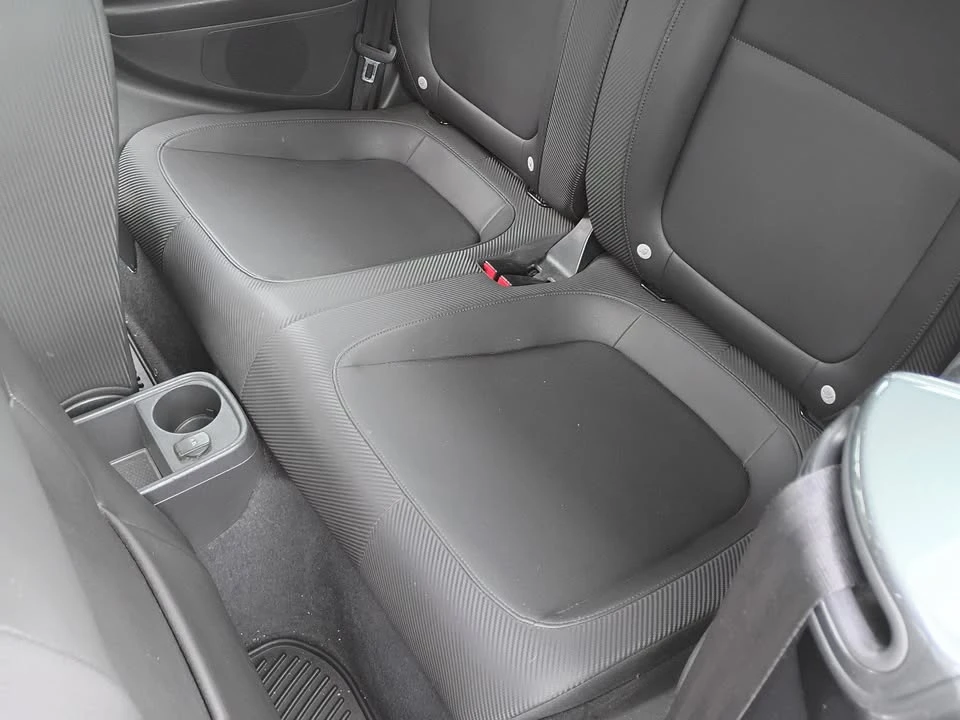 2013 Volkswagen A5 Beetle - Image 2 of 12