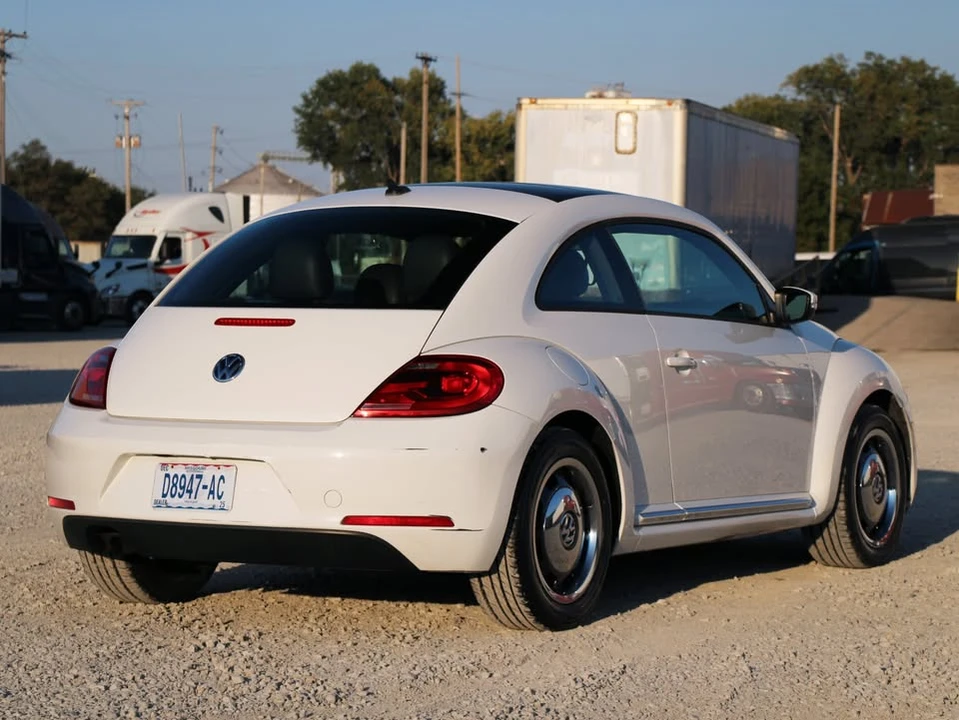 2013 Volkswagen A5 Beetle - Image 4 of 20