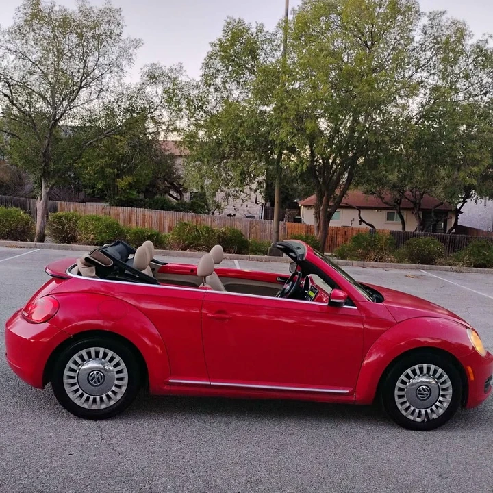2013 Volkswagen A5 Beetle - Image 8 of 13