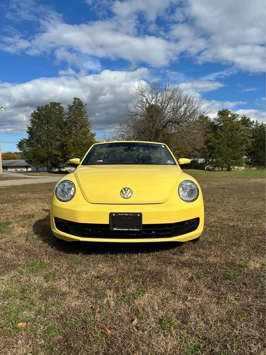 2013 Volkswagen A5 Beetle - Image 2 of 14