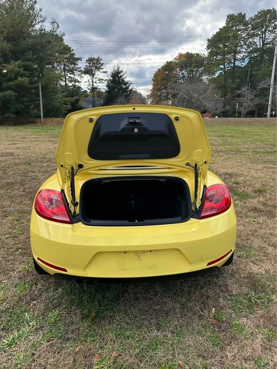 2013 Volkswagen A5 Beetle - Image 6 of 14