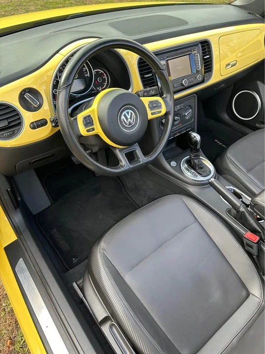 2013 Volkswagen A5 Beetle - Image 11 of 14