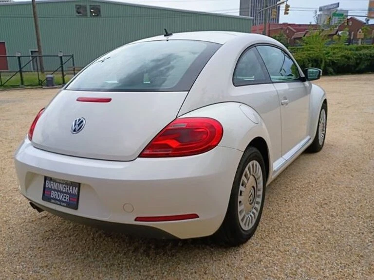 2013 Volkswagen A5 Beetle - Image 6 of 20