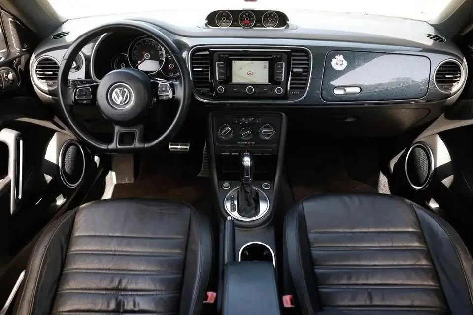 2013 Volkswagen A5 Beetle - Image 2 of 18