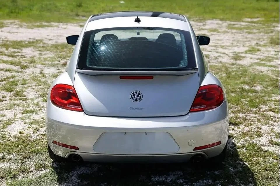 2013 Volkswagen A5 Beetle - Image 8 of 18